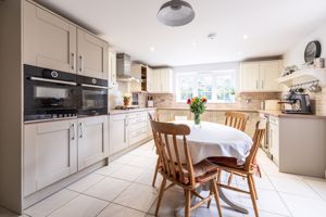 Kitchen/Diner- click for photo gallery